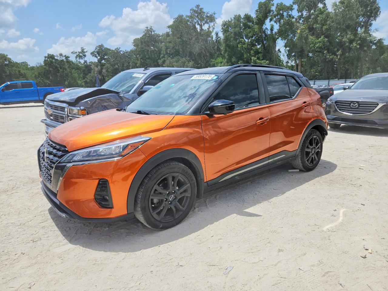 2023 NISSAN KICKS SR