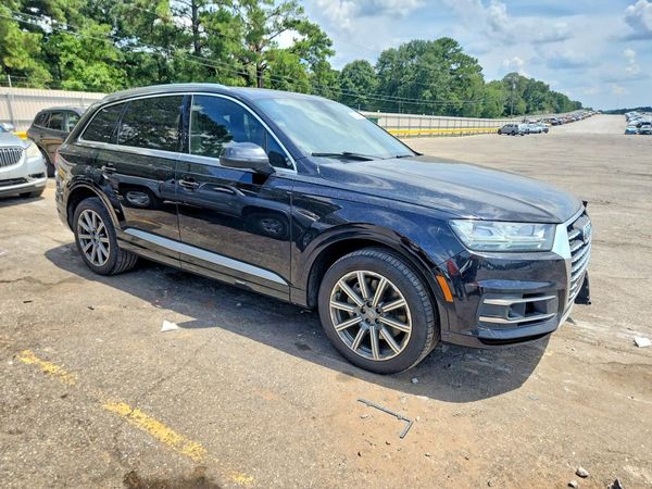 2017 AUDI Q7 quattro Premium Plus
