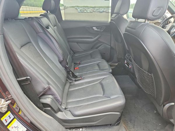 2017 AUDI Q7 quattro Premium Plus