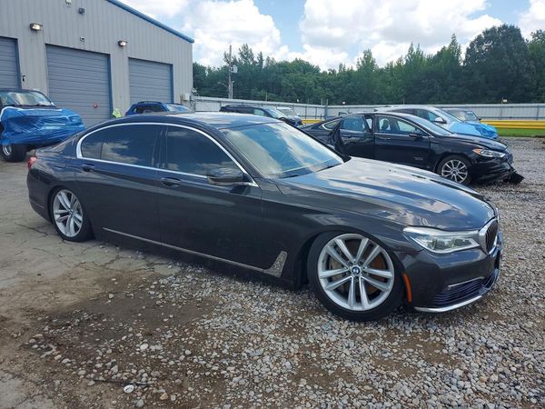 2016 BMW 750 xDrive