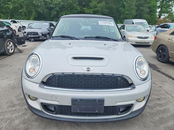 2013 MINI COOPER