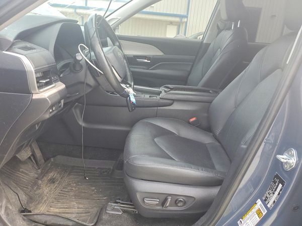 2024 TOYOTA GRAND HIGHLANDER