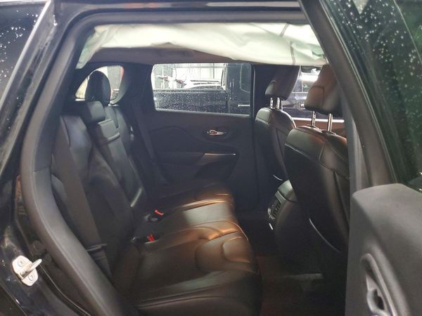 2019 JEEP CHEROKEE LATITUDE PLUS 4X4