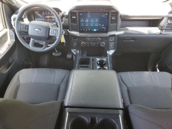 2024 FORD F150