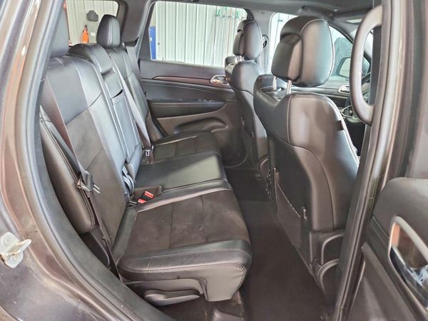 2019 JEEP GRAND CHEROKEE LAREDO 4X4