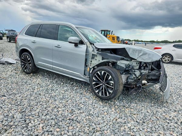 2025 VOLVO XC90
