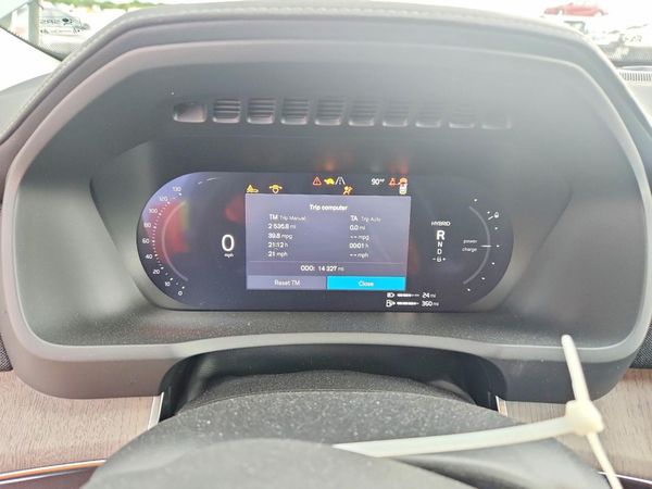 2025 VOLVO XC90