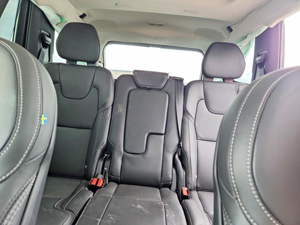 2025 VOLVO XC90