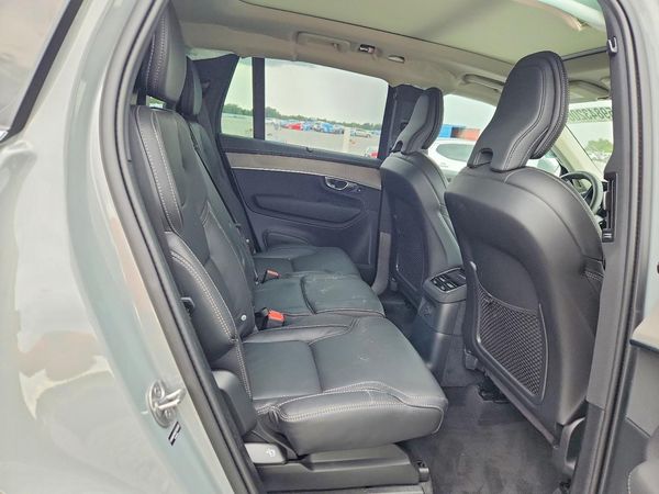 2025 VOLVO XC90
