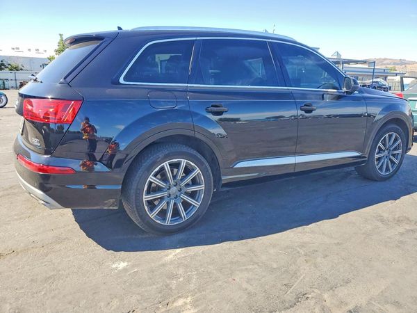 2018 AUDI Q7 quattro Premium Plus