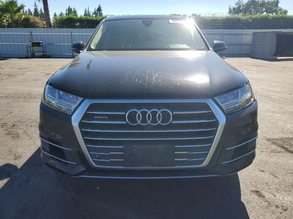 2018 AUDI Q7 quattro Premium Plus