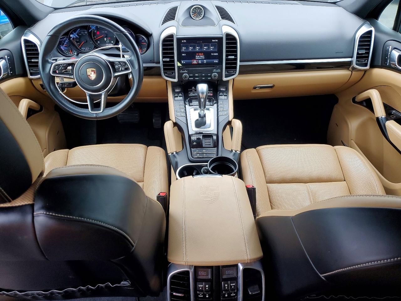 2018 PORSCHE CAYENNE Base / Platinum Edition