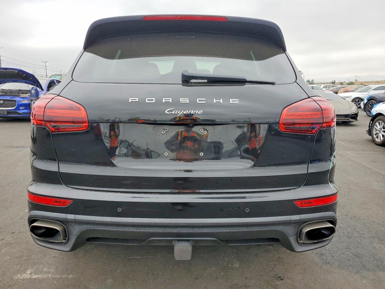 2018 PORSCHE CAYENNE Base / Platinum Edition