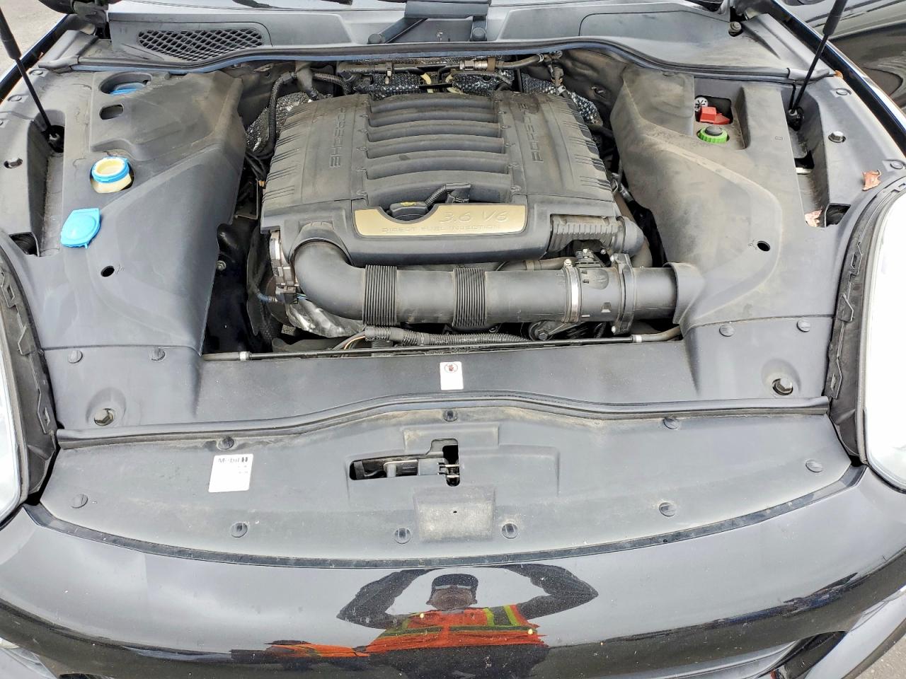 2018 PORSCHE CAYENNE Base / Platinum Edition