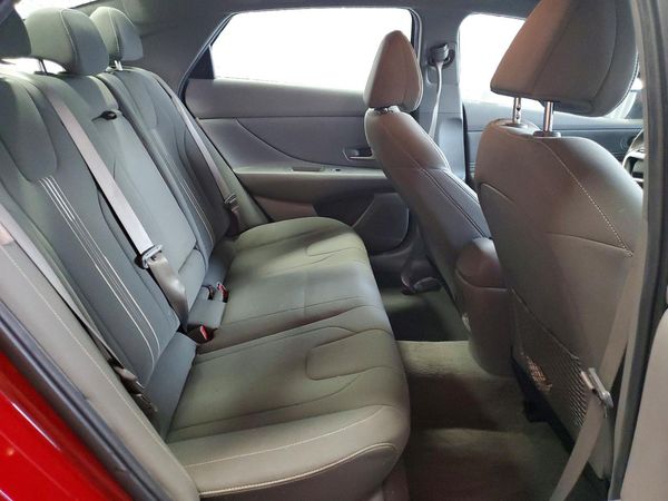 2024 HYUNDAI ELANTRA SEL w/ Convenience Pkg