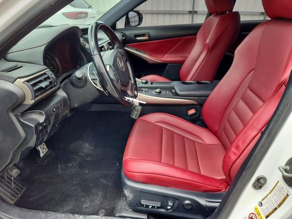 2017 LEXUS IS 300