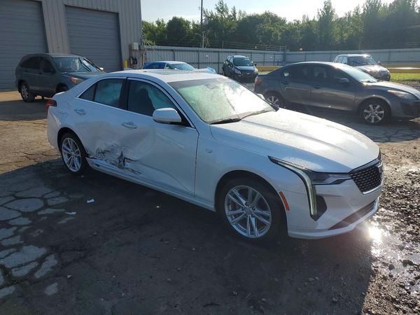 2025 CADILLAC CT4 Luxury+