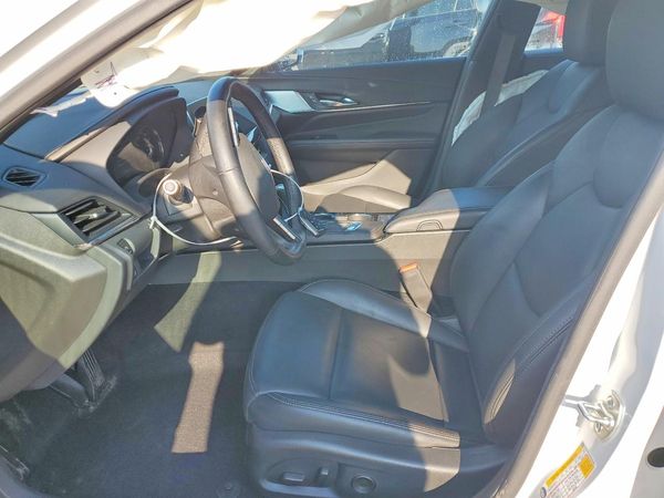 2025 CADILLAC CT4 Luxury+