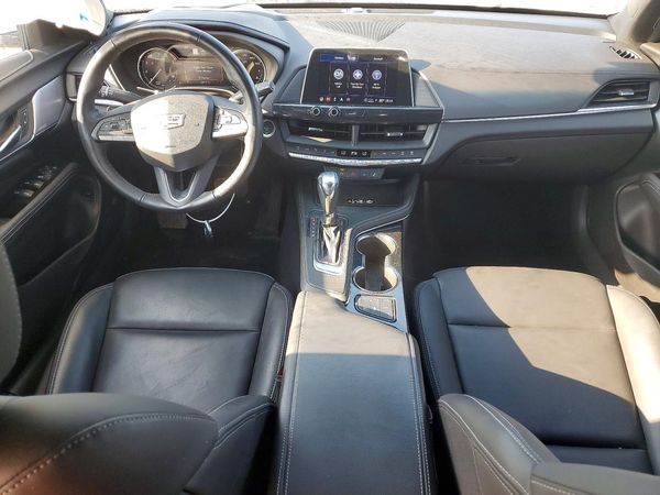 2025 CADILLAC CT4 Luxury+