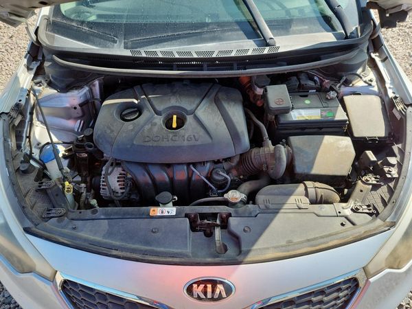 2015 KIA FORTE GL(Middle-low grade)