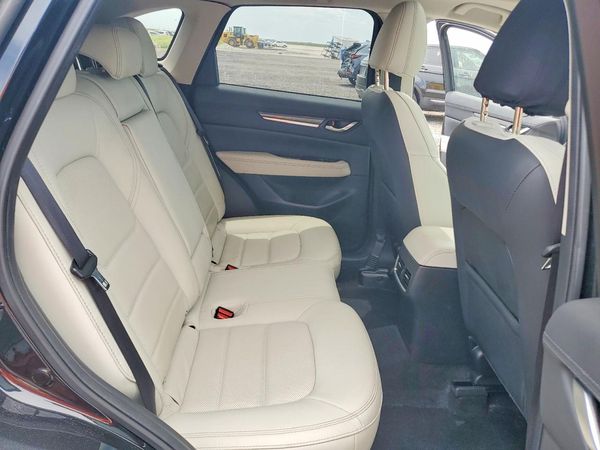 2023 MAZDA CX-5 Premium Package