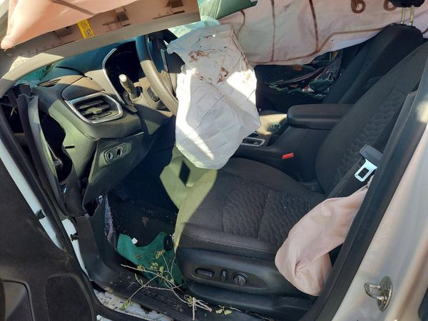 2020 CHEVROLET EQUINOX LT (1LT) — DENT