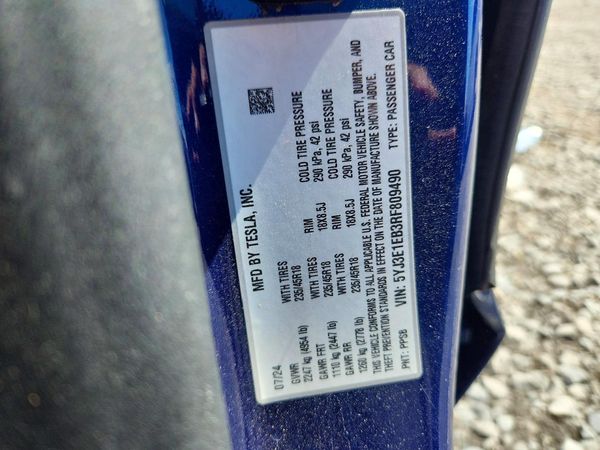 2024 TESLA MODEL 3