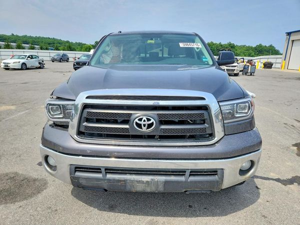 2012 TOYOTA TUNDRA SR5