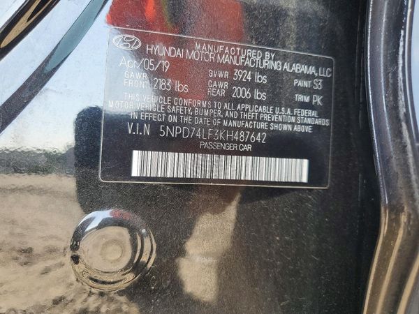 2019 HYUNDAI ELANTRA SE