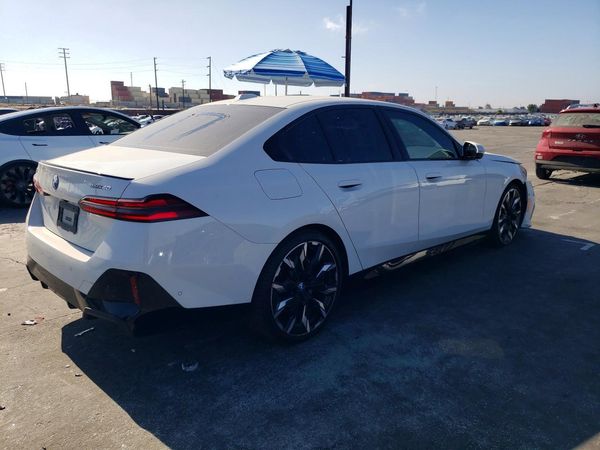 2024 BMW I5