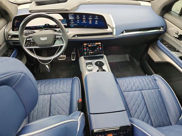 2026 CADILLAC VISTIQ Premium Luxury