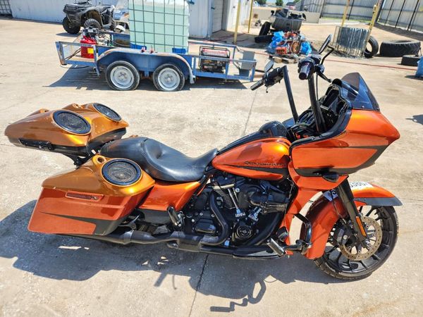 2019 HARLEY-DAVIDSON FL