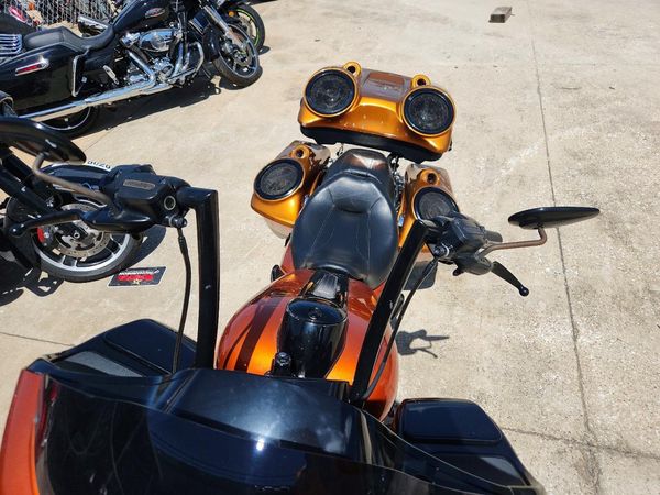 2019 HARLEY-DAVIDSON FL