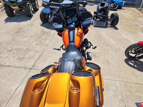 2019 HARLEY-DAVIDSON FL