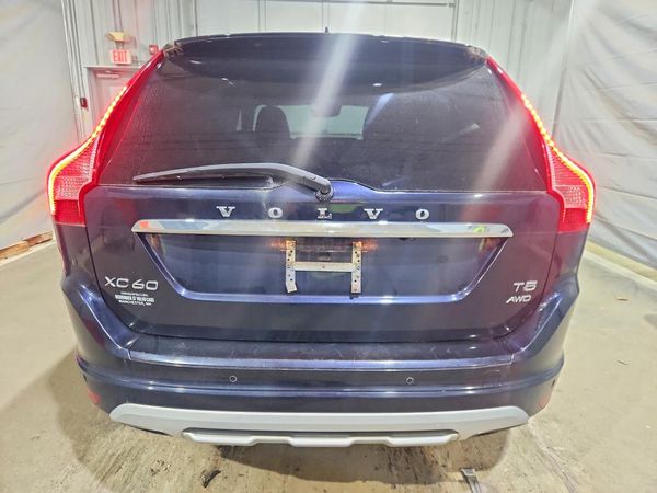 2017 VOLVO XC60 Dynamic