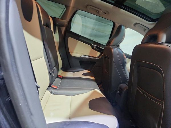2017 VOLVO XC60 Dynamic