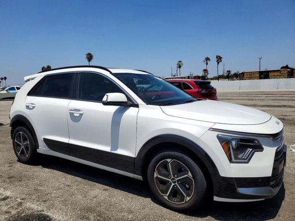 2024 KIA NIRO