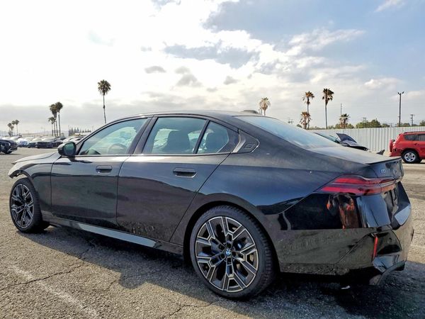 2026 BMW I5