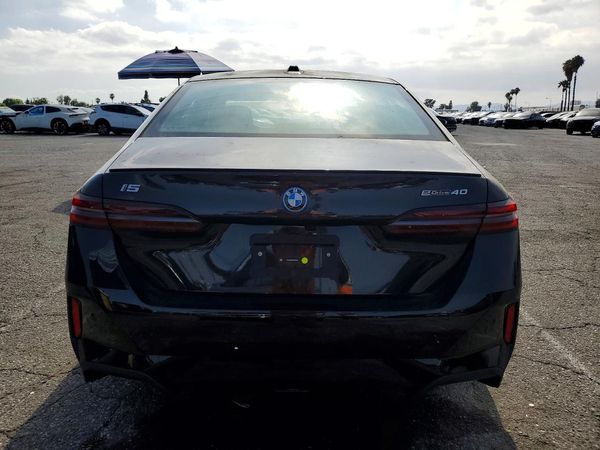 2026 BMW I5