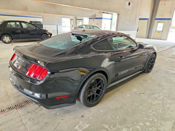 2017 FORD MUSTANG I4 Coupe