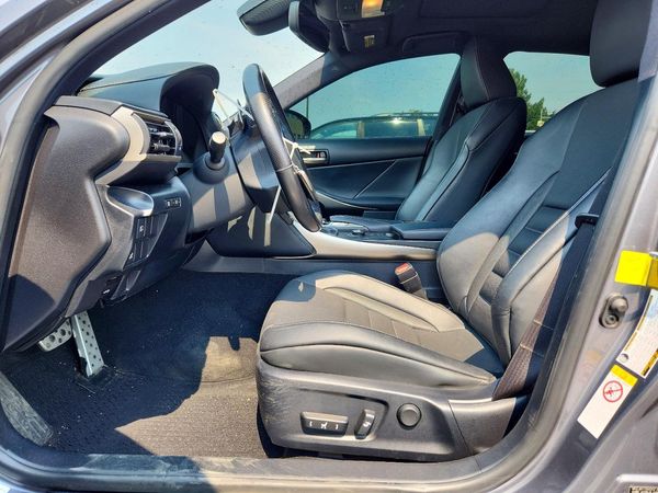 2017 LEXUS IS 300