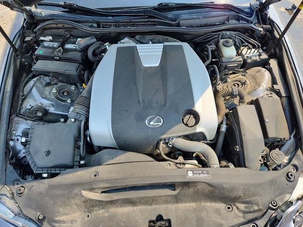 2017 LEXUS IS 300