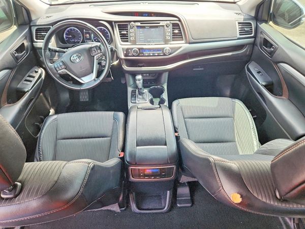 2018 TOYOTA HIGHLANDER