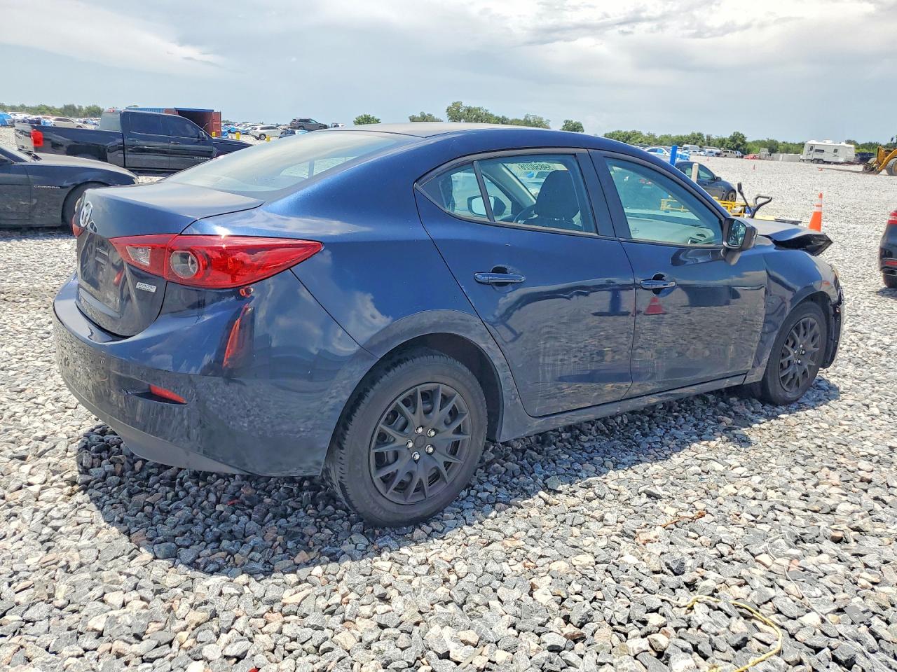 2015 MAZDA 3 Sport/GX