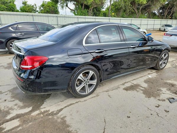 2018 MERCEDES-BENZ E E300-4M
