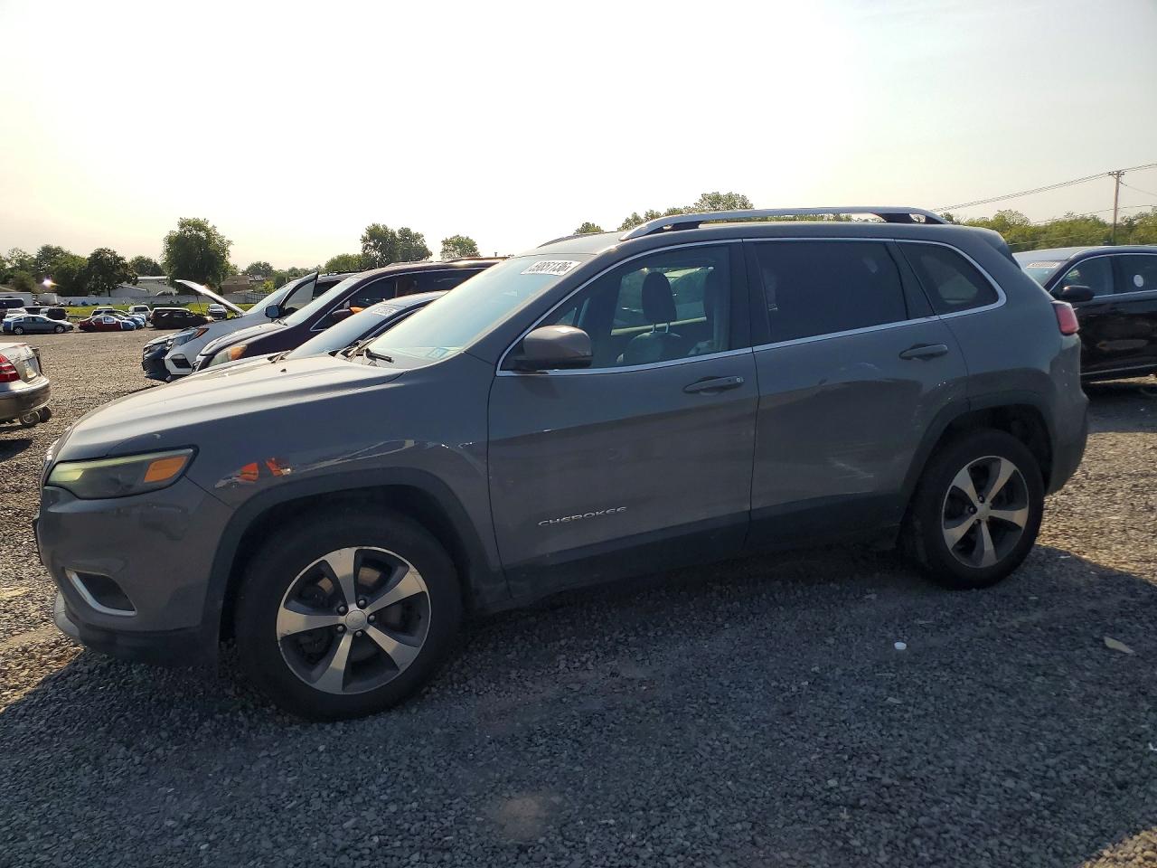 2019 JEEP CHEROKEE