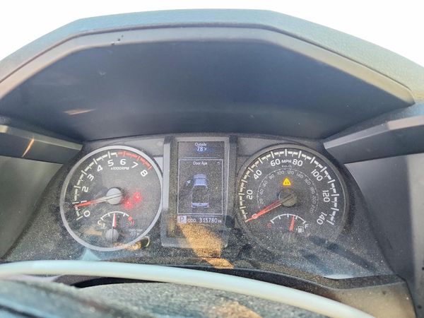 2020 TOYOTA TACOMA SR5
