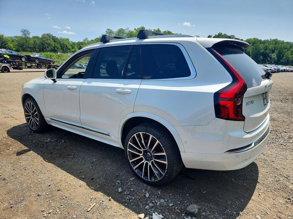 2026 VOLVO XC90 Plus Bright