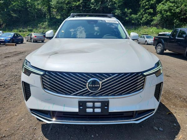 2026 VOLVO XC90 Plus Bright