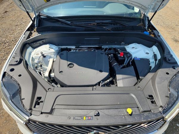 2026 VOLVO XC90 Plus Bright